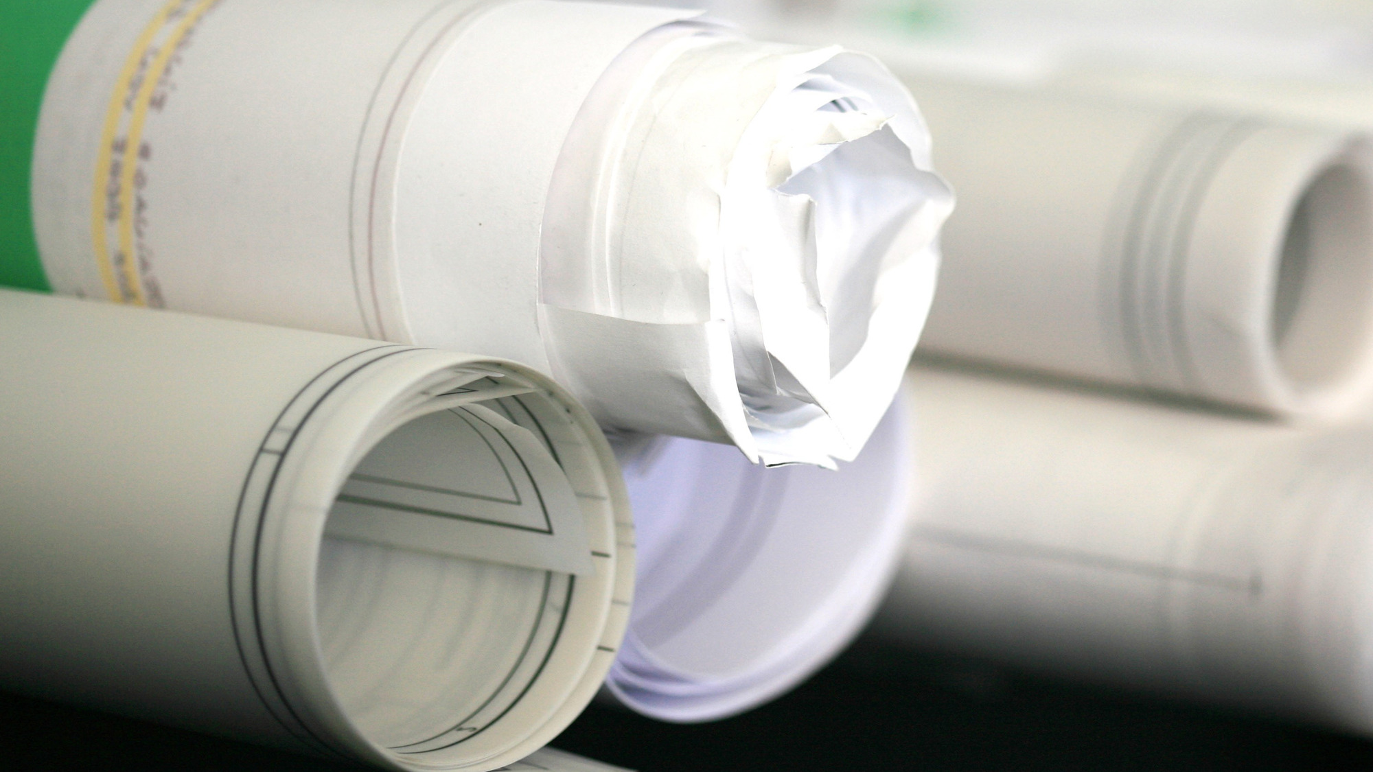 Baupläne (© RainerSturm / pixelio.de)