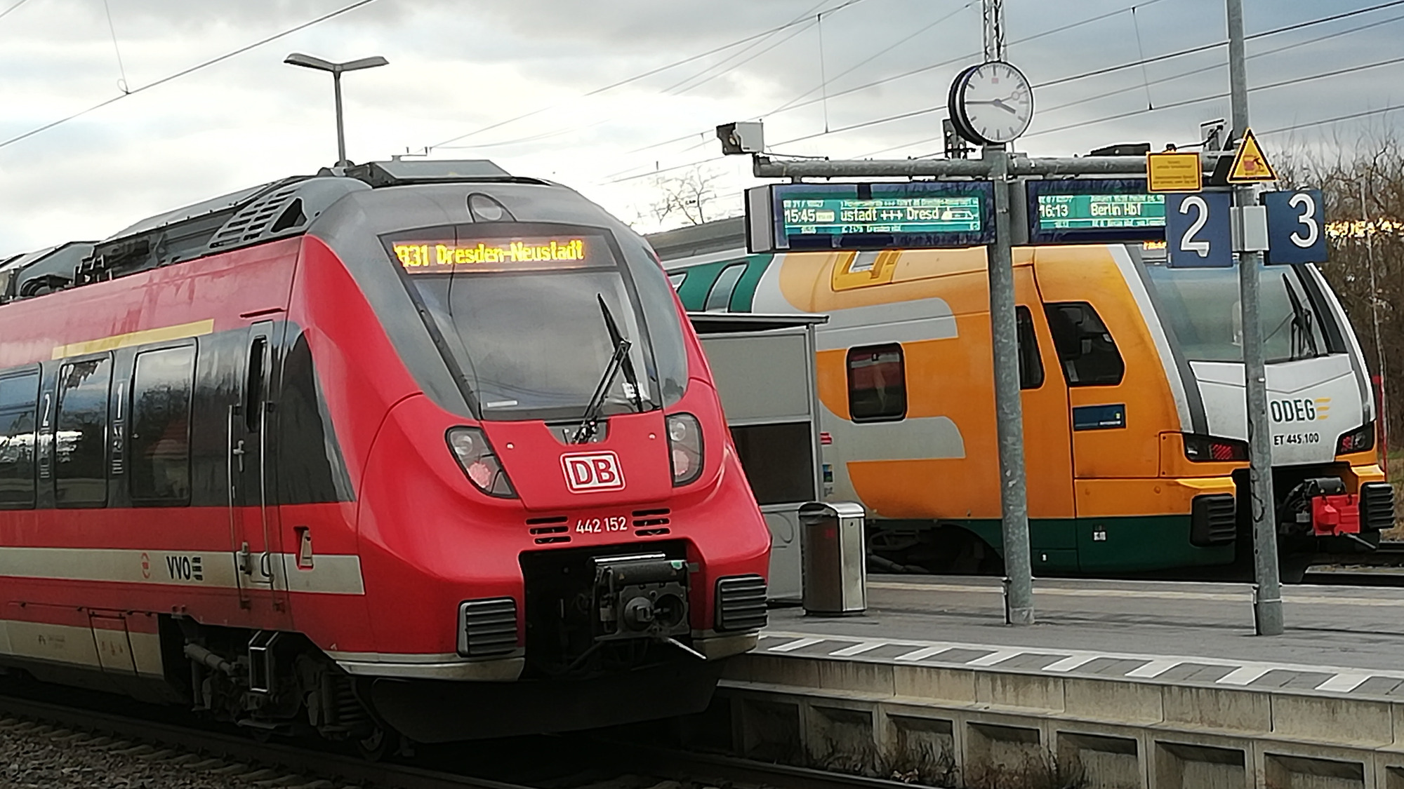 Mit der Bahn unterwegs (© LBV)