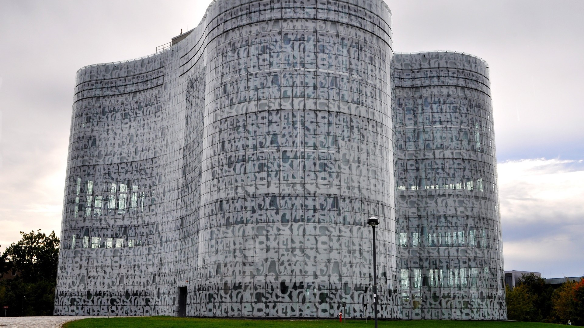 Sie sehen die Universitätsbibliothek in Cottbus