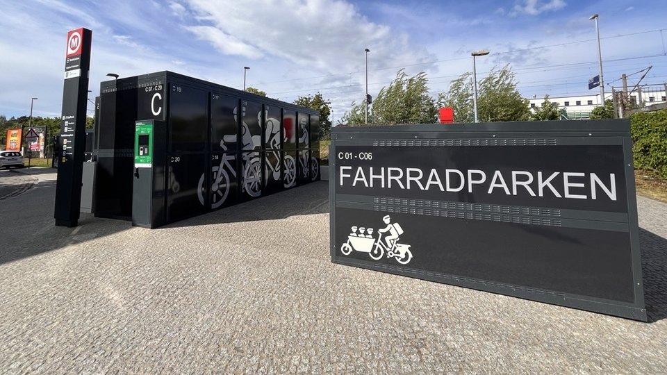  Fahrradboxen und Mobilstation Verkehrsverbund Berlin-Brandenburg (VBB)