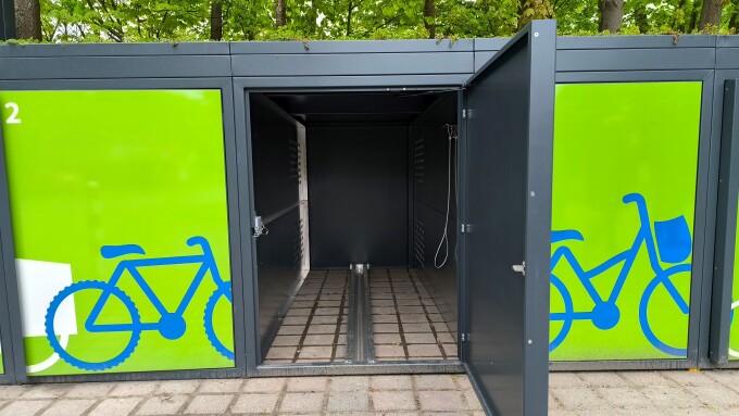 Box für Sonderfahrrad in Hohen Neuendorf: Fahrradabstellanlage